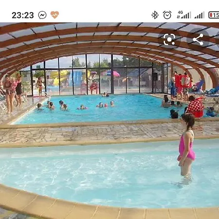 Assist' Mobil 262 - Mobil Excellence Bora Bora 3 Campsite